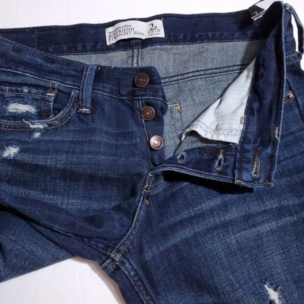 Abercrombie Boyfriend Straight Leg Jeans Size 2 26 Distressed Destroyed Loose